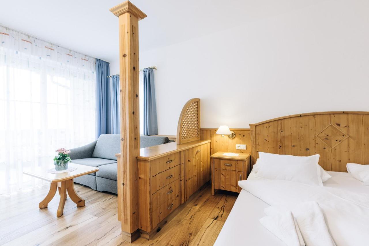 Hotel Tenz 2025 Montagna Luaran gambar