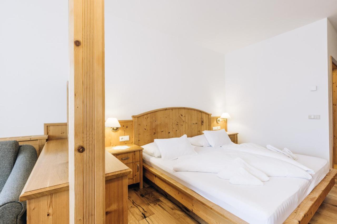 Hotel Tenz 2025 Montagna Luaran gambar