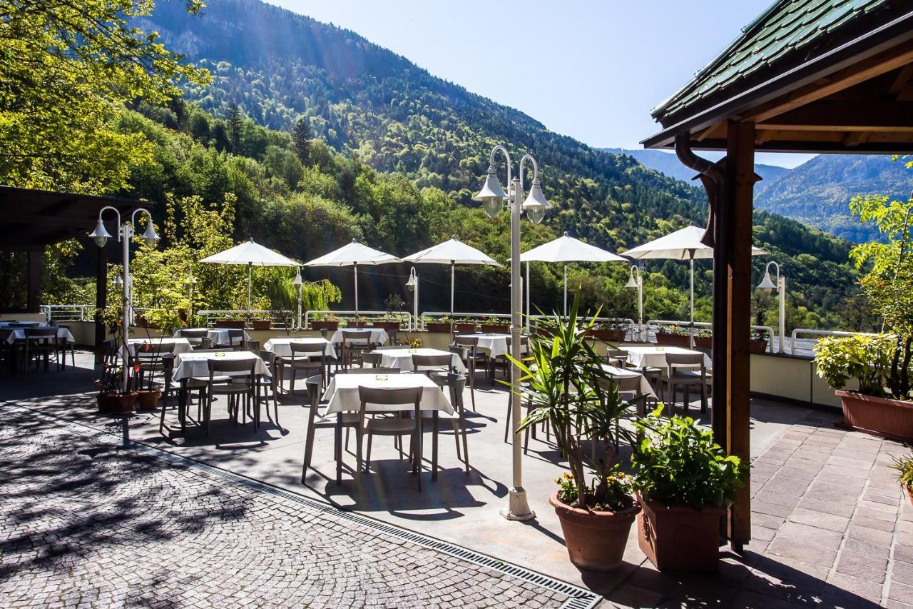 Hotel Tenz 2025 Montagna Luaran gambar