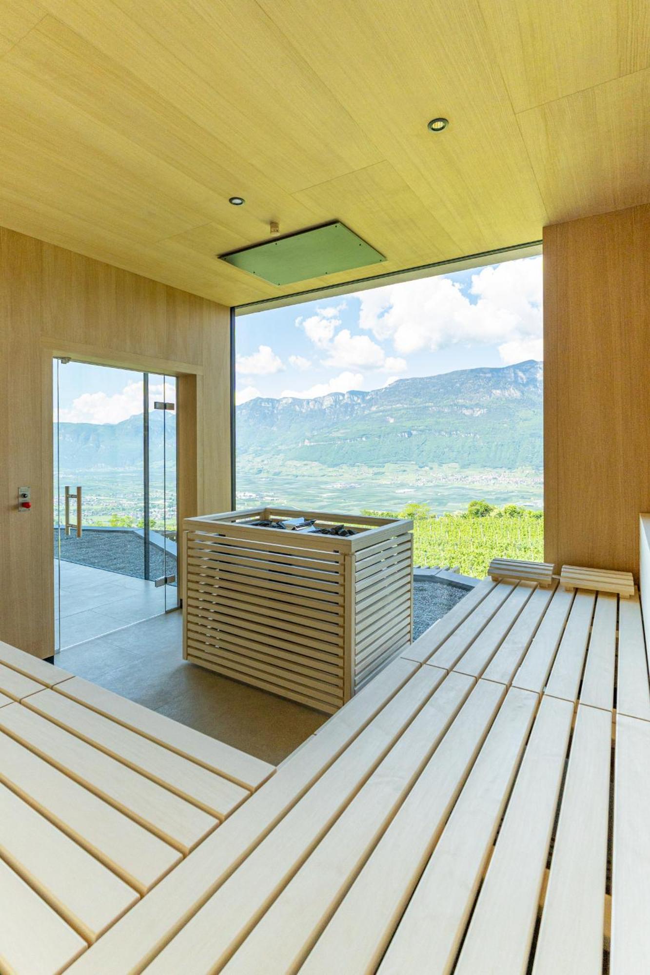 Hotel Tenz 2025 Montagna Luaran gambar