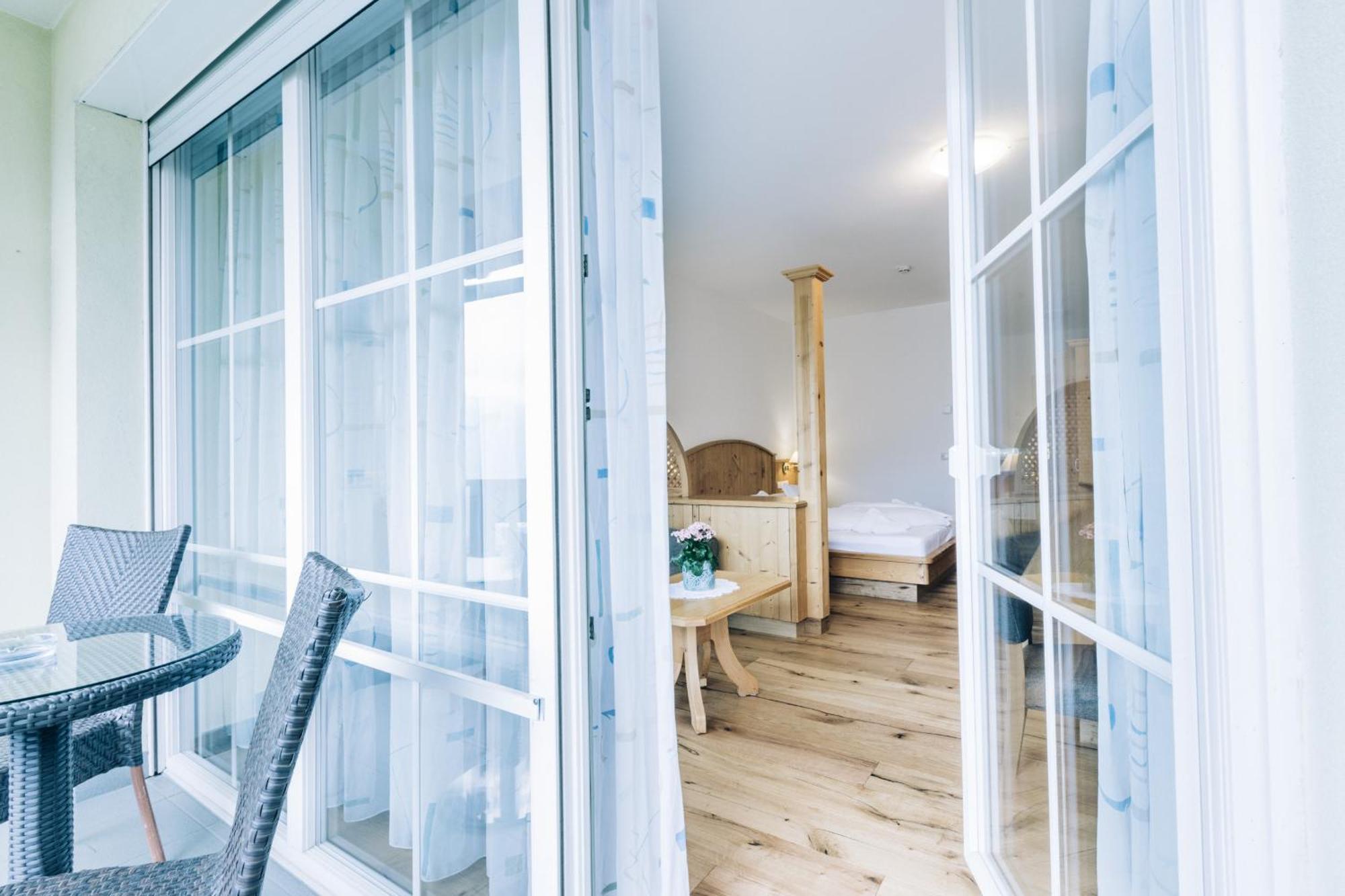 Hotel Tenz 2025 Montagna Luaran gambar