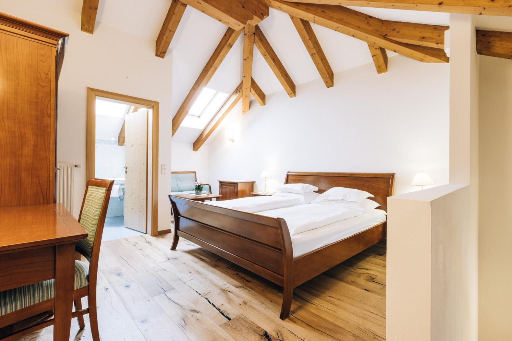 Hotel Tenz 2025 Montagna Luaran gambar