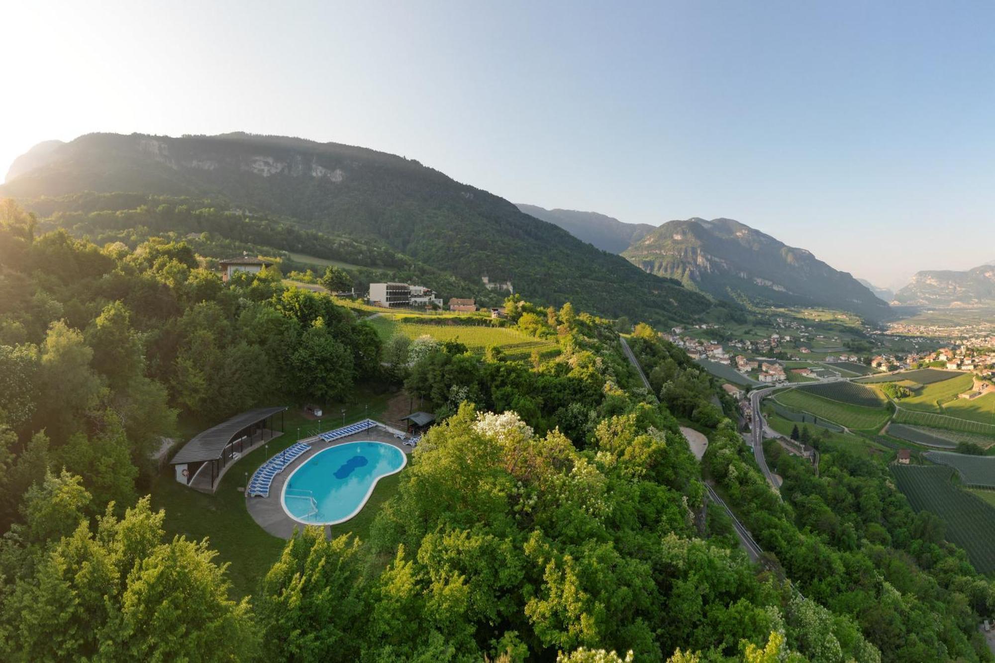 Hotel Tenz 2025 Montagna Luaran gambar